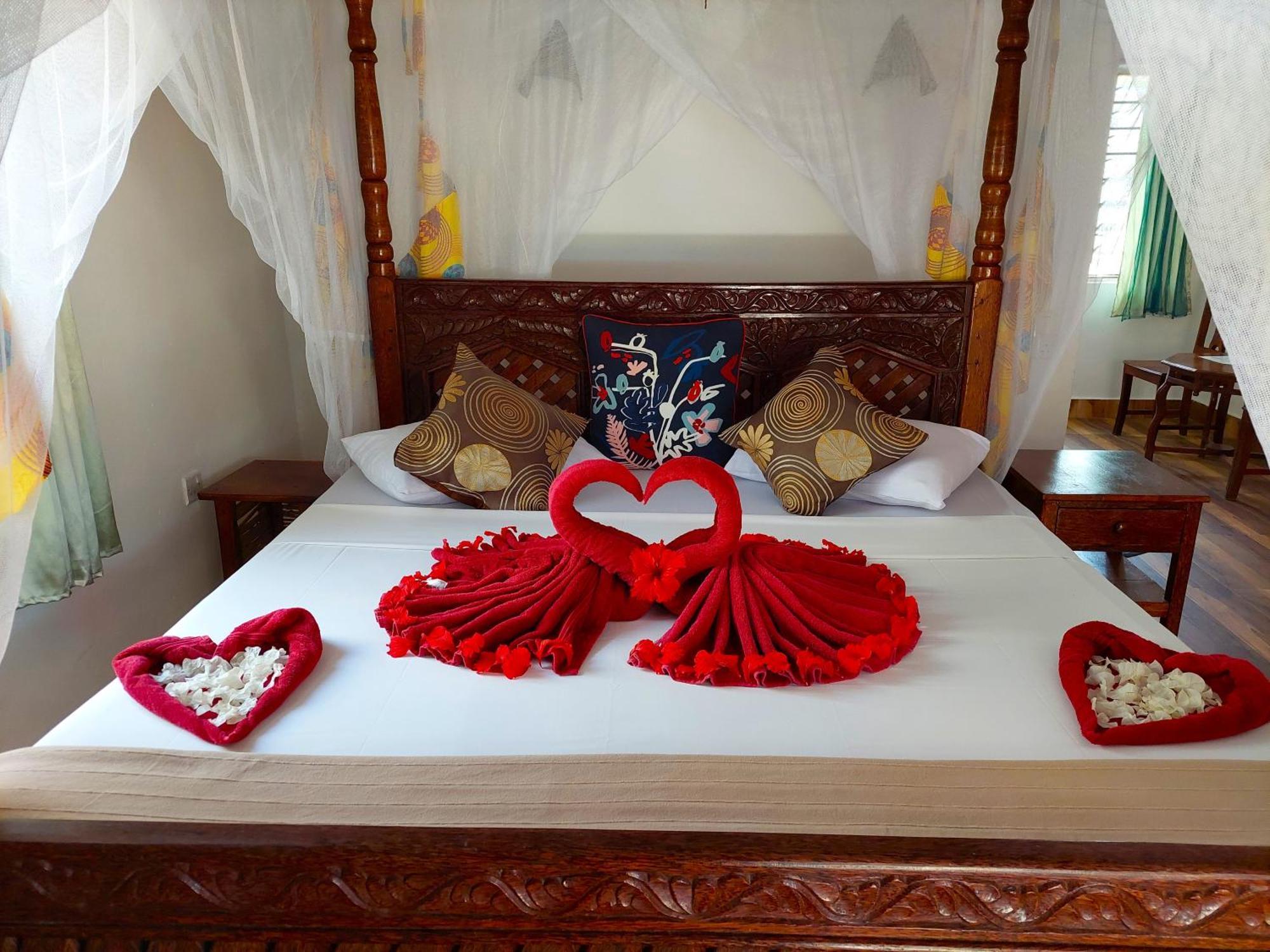Queen Of Sheba Beach Lodge Pongwe Eksteriør bilde